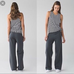 650. Lululemon athletica Sit in Stillness Pant size 4 nwt dark slate gray